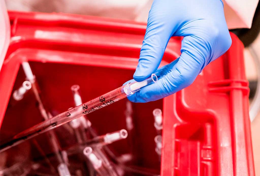 ¿Por qué las empresas deben de comprometerse a manejar correctamente los residuos?